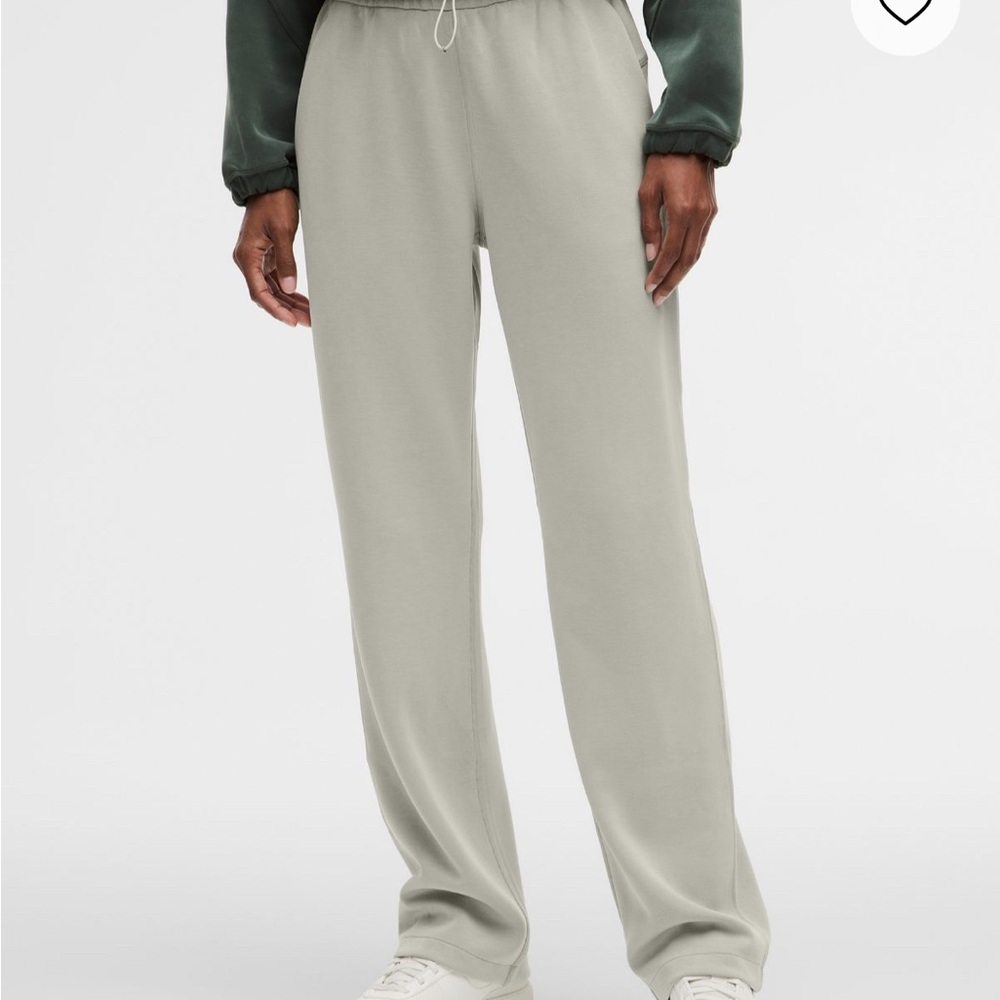 Lululemon Athletica softstream straight leg pants